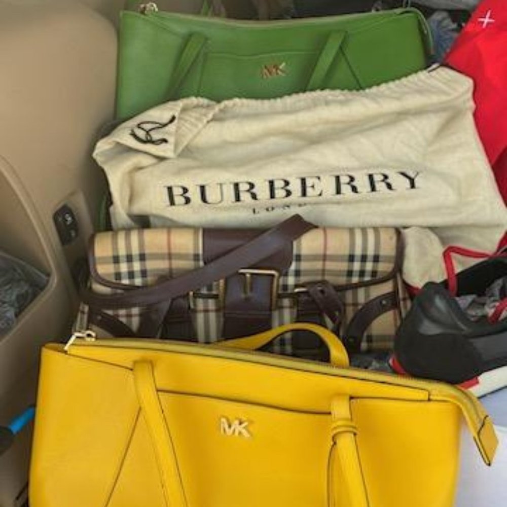 Michael core purse yellow